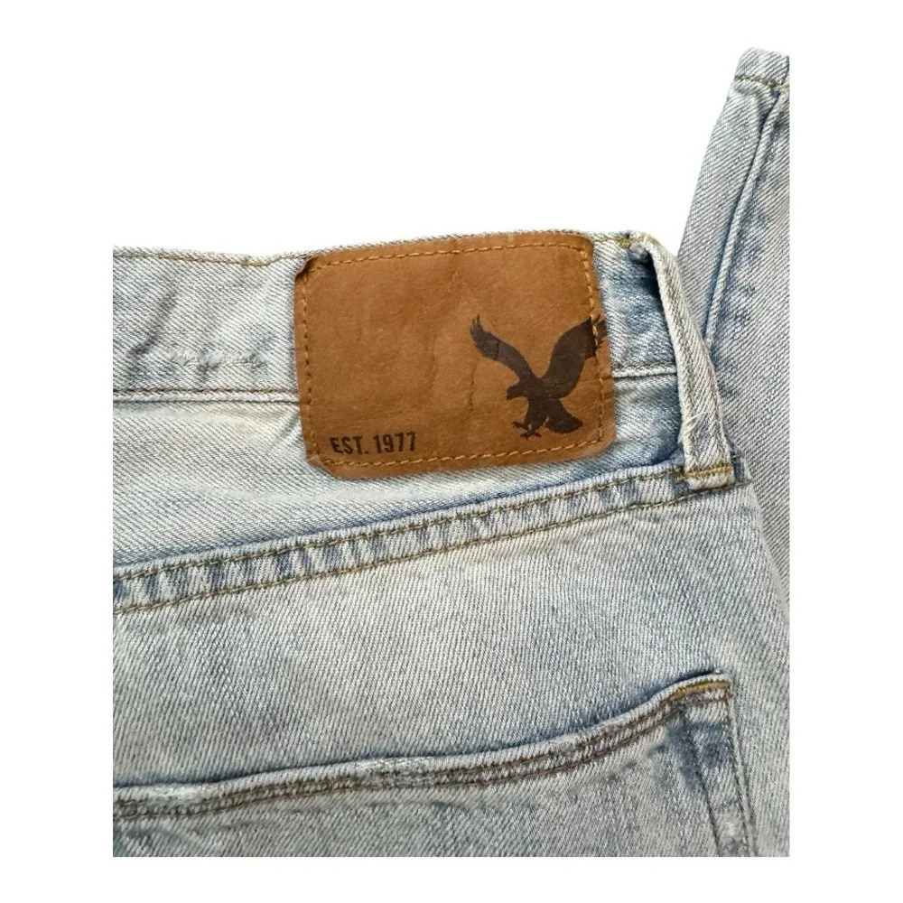American Eagle Light Blue Jeans - Picture 7 of 8
